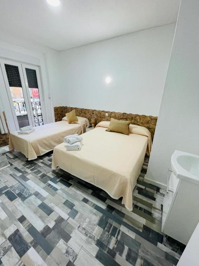 Hostal Noche Y Dia Μαδρίτη Εξωτερικό φωτογραφία