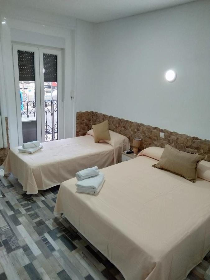 Hostal Noche Y Dia Μαδρίτη Εξωτερικό φωτογραφία