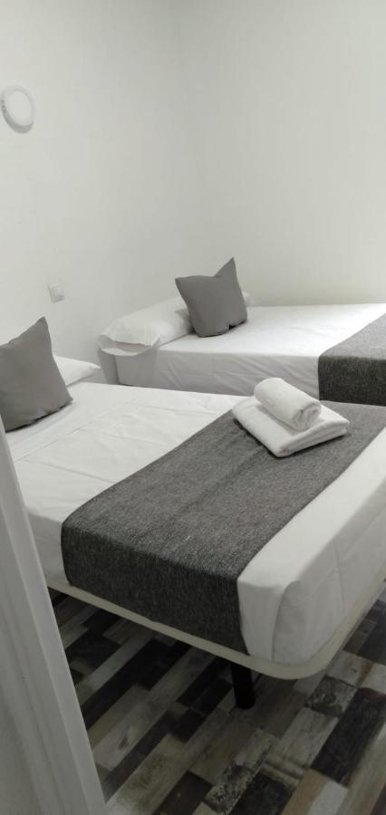 Hostal Noche Y Dia Μαδρίτη Εξωτερικό φωτογραφία